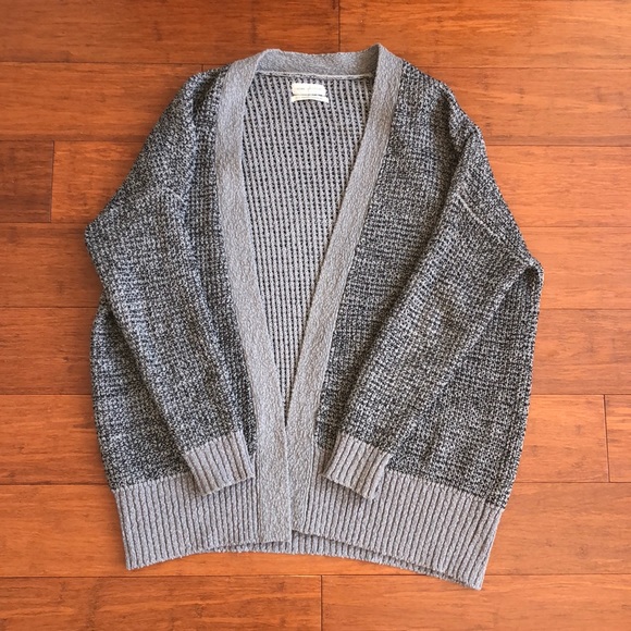 Urban Outfitters Sweaters - Urban Outfitters ✨ Cardigan